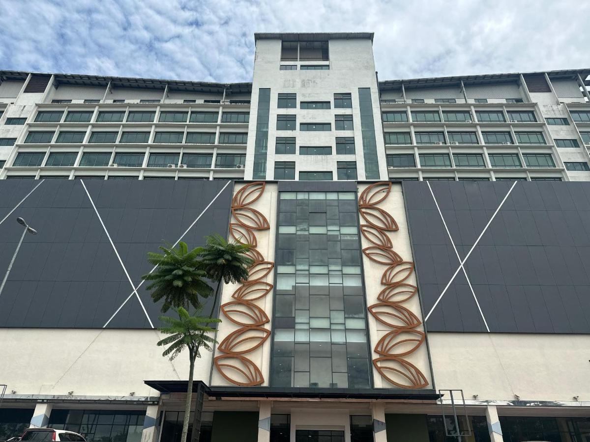 Summer Suites Apartment-The Summer Shopping Mall Kota Samarahan Luaran gambar